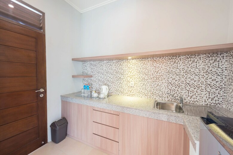 Hotel Airy Ungasan 7 Bali
