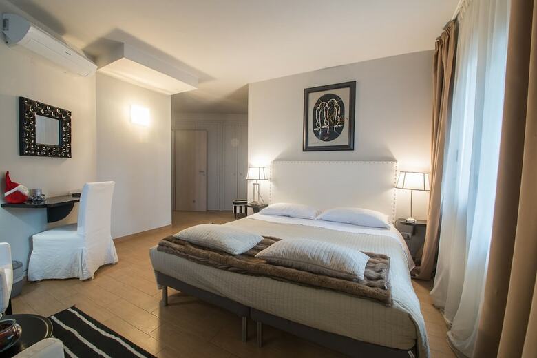 Bed & Breakfast Residenza Ca' Degli Enzi
