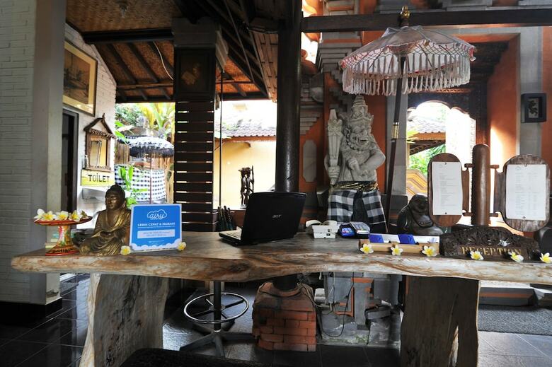 Hotel Airy Ubud Monkey Forest Bali