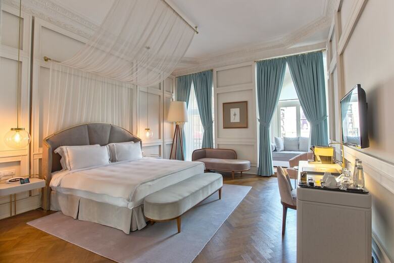 Mr Cas Hotels - Special Class