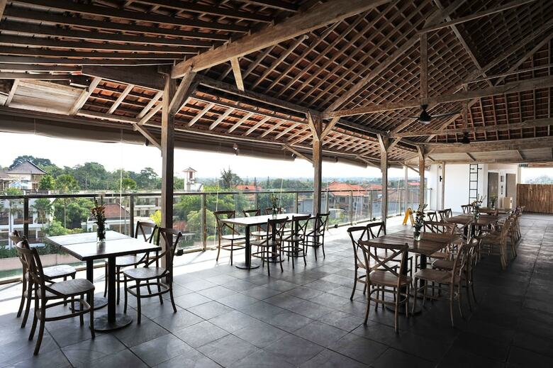 Hotel Airy Premier Ubud Simpang Hanoman Monkey Forest Bali