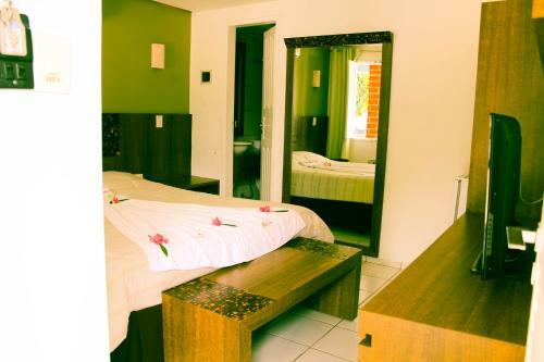 Hostal Pousada Angra Do Porto