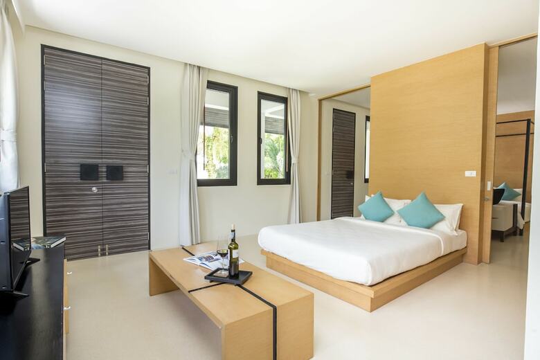Hotel X2 Khao Lak Anda Mani Resort