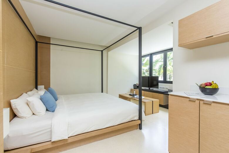 Hotel X2 Khao Lak Anda Mani Resort