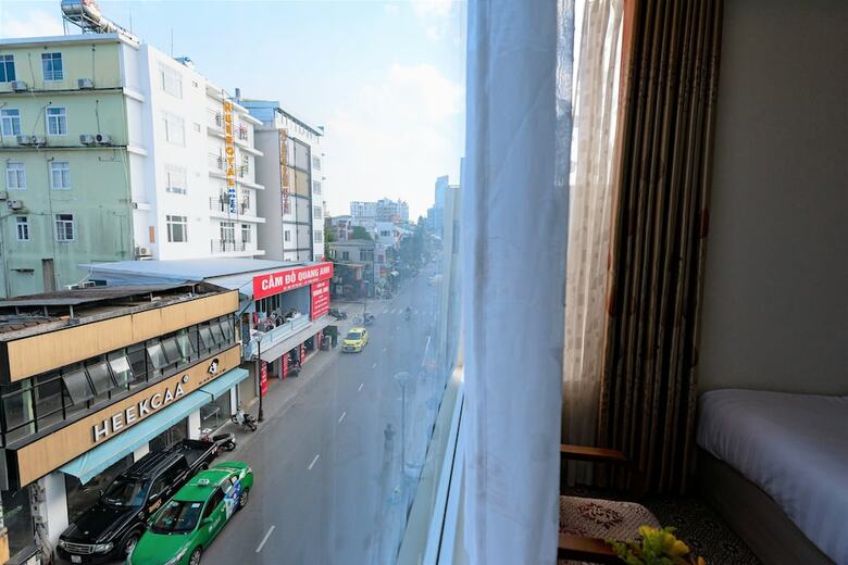Flora Hotel Hue