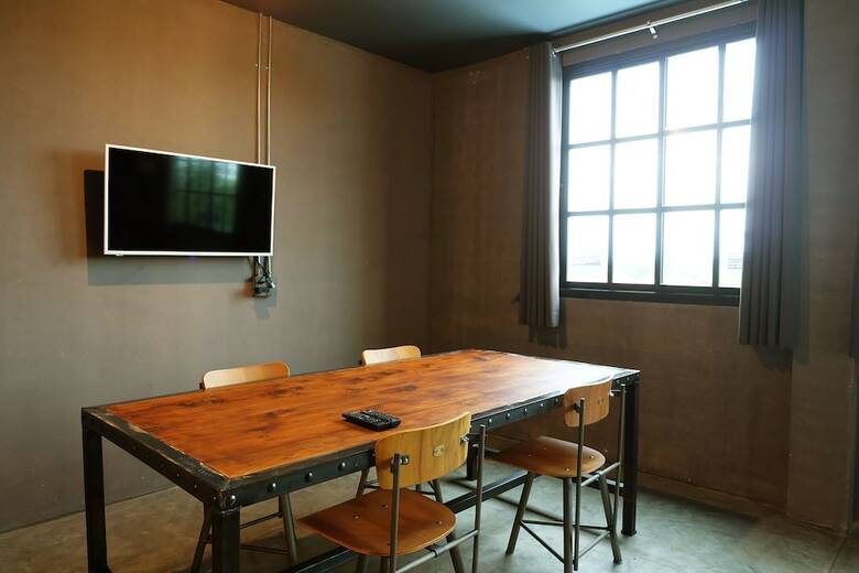 Hostal Rider Bedroom Hostel & Cafe