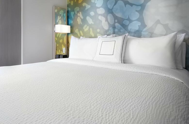 Hotel Courtyard By Marriott State College