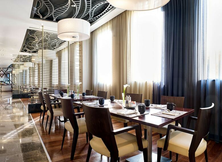 Radisson Blu Hotel & Convention Centre, Kigali