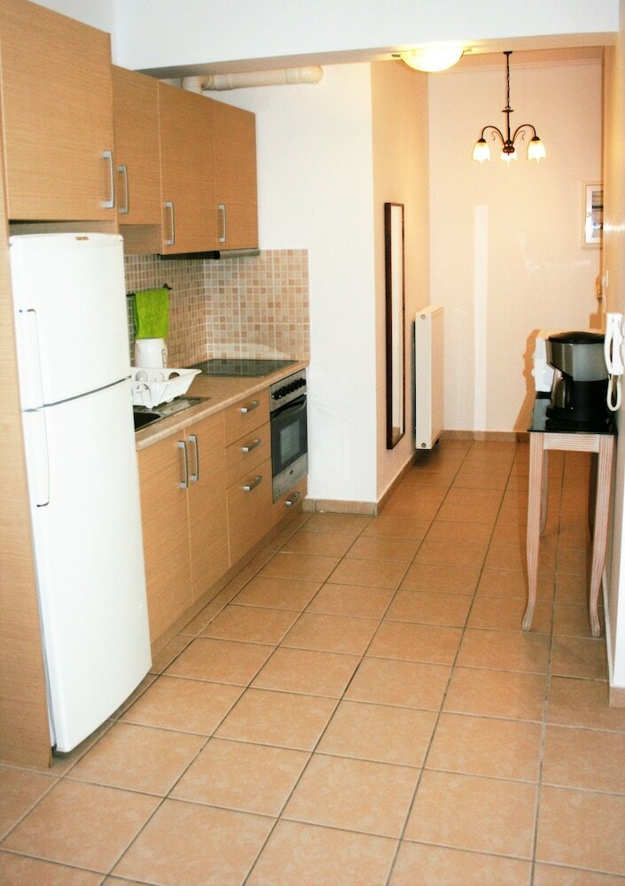 Lagoon View Apartments -adults Only