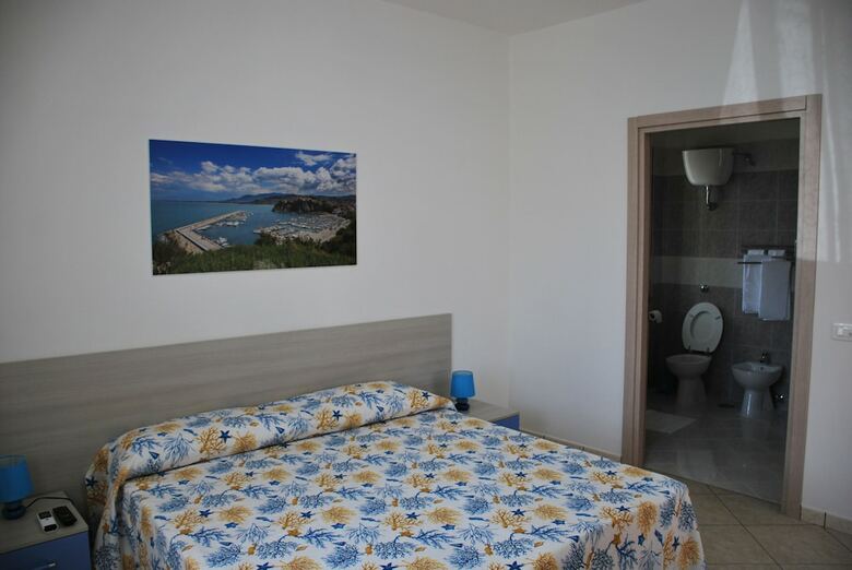 Bed & Breakfast La Via Del Mare