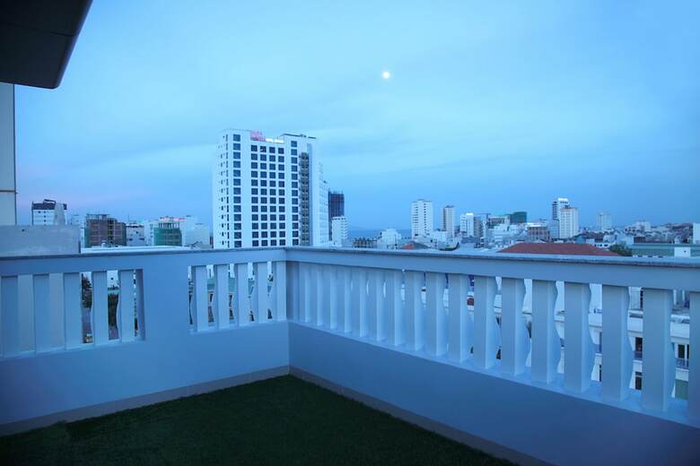 Lavender Danang Hotel