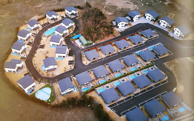 Pool & Villa Sorang