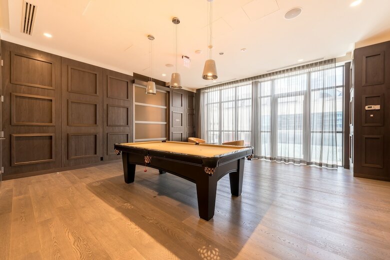 Grand Royal Condos - Cn Tower