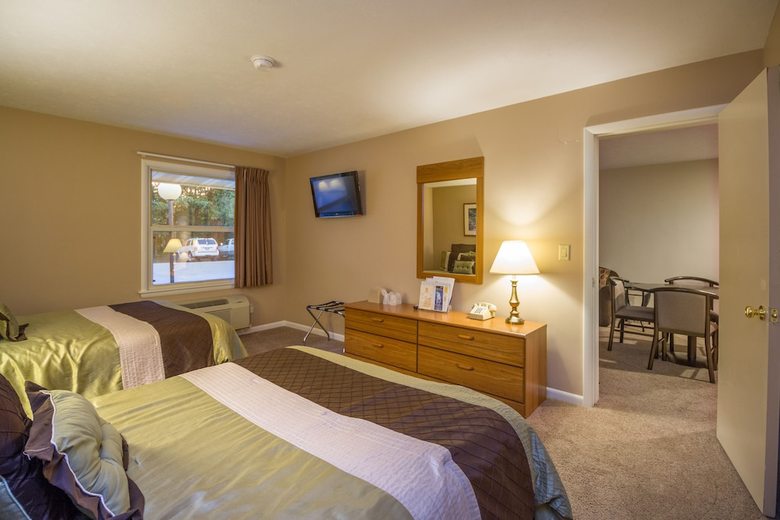 Terrace Bay Hotel