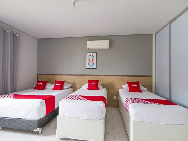 Oyo Colorado Palmas Hotel