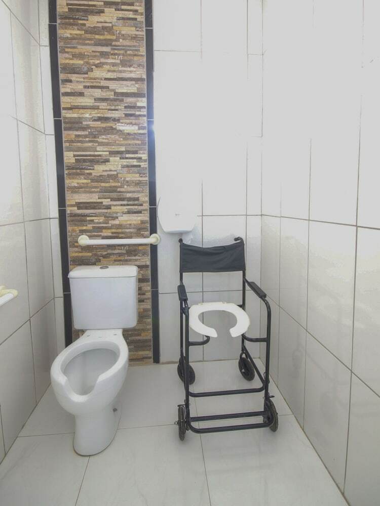 Oyo Colorado Palmas Hotel