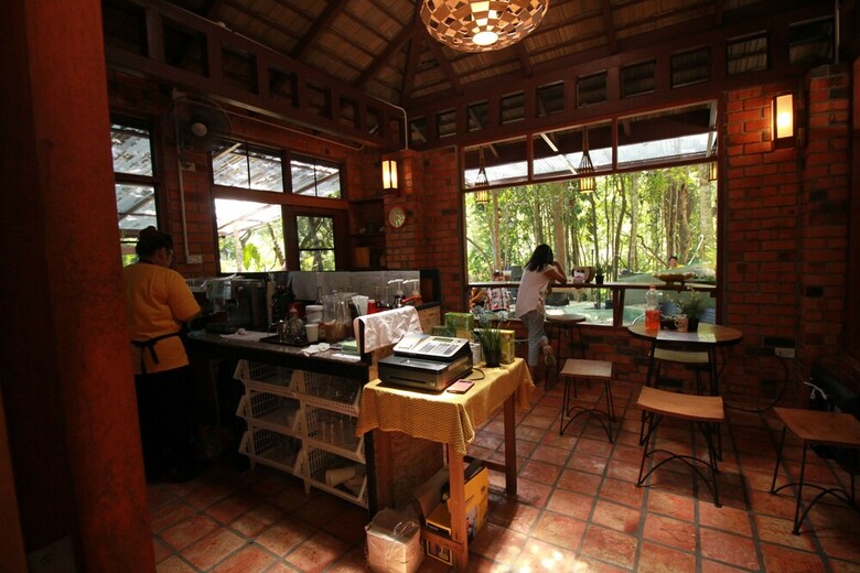 Hostal Chestnut Hill Eco Resort