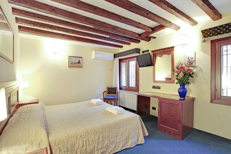 Garden Houses Apartment
