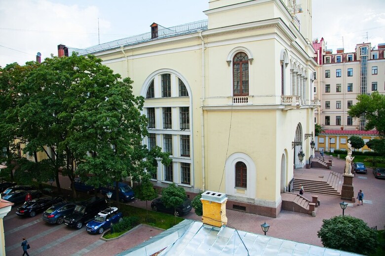 Luxury Apartments On Nevsky 22