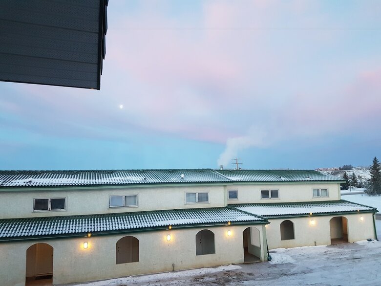 Garden Court Motel