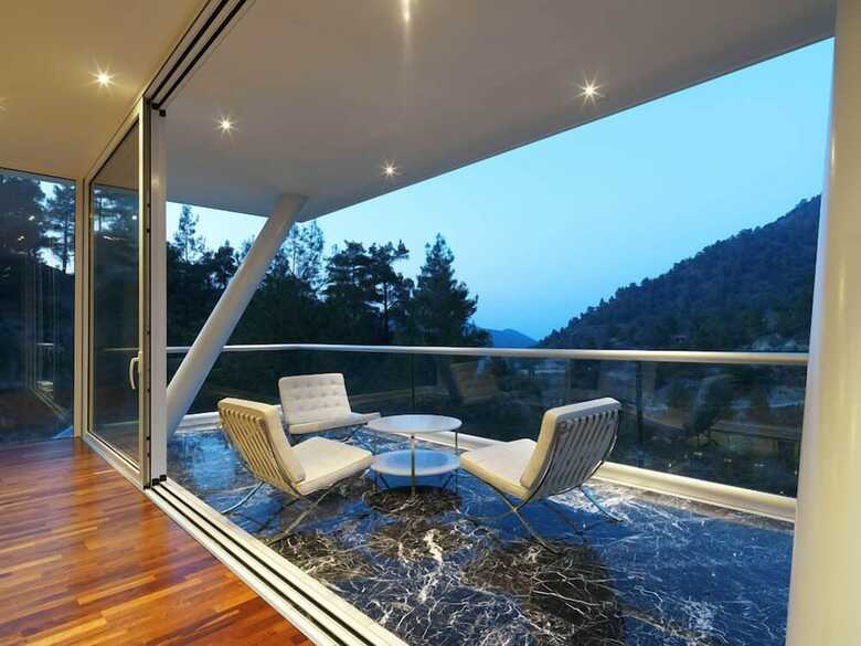 Lioness' Fountain Villa