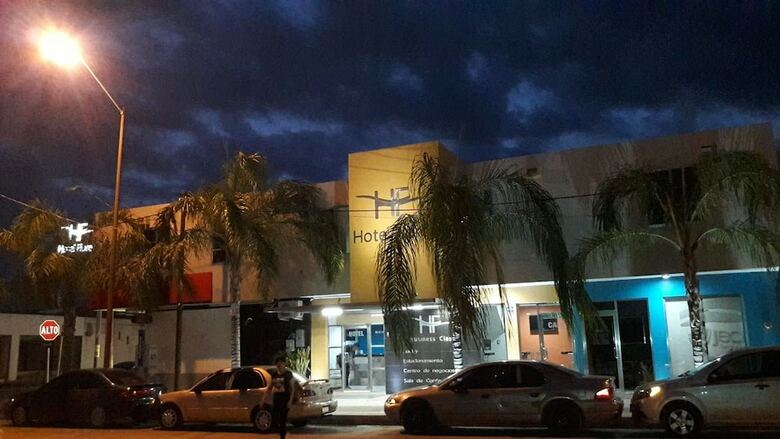 Hotel Flores