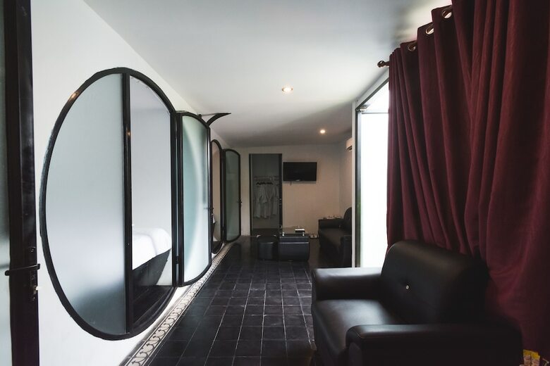 Ring Boutique Hotel