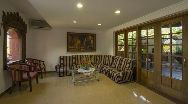 Thurizza Hotel