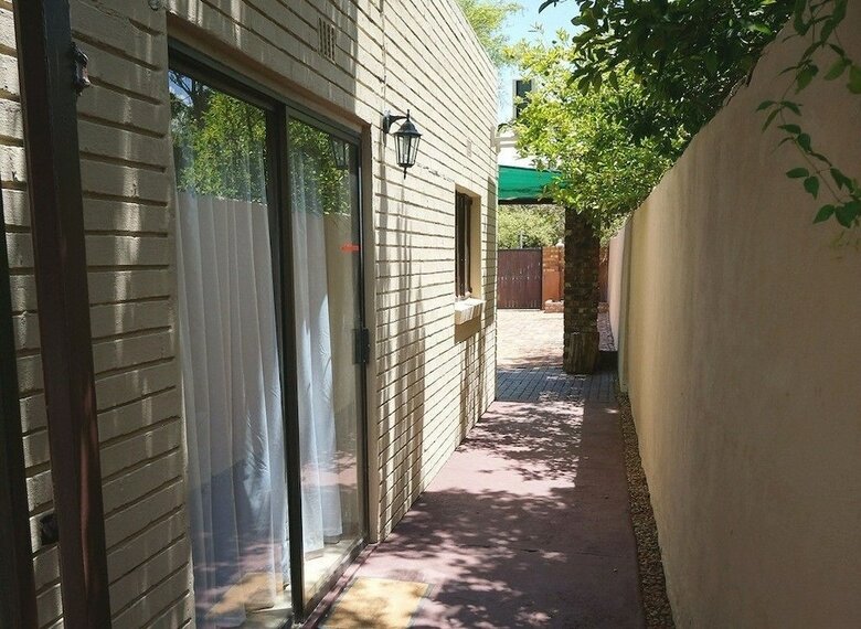 Hotel Mc Kala Guest House