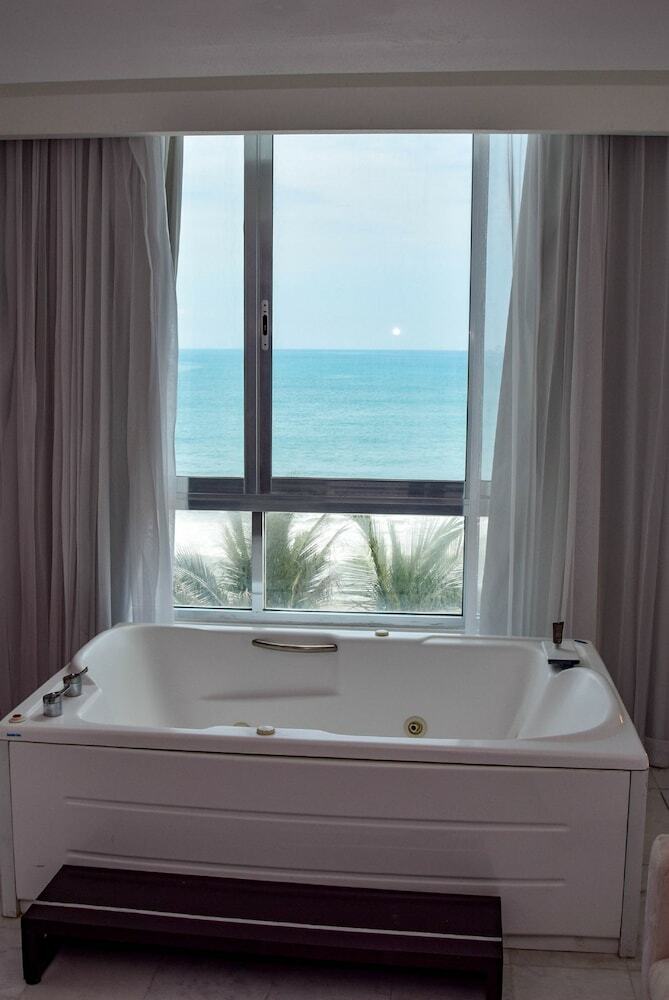 Hotel Park Royal Beach Mazatl�n
