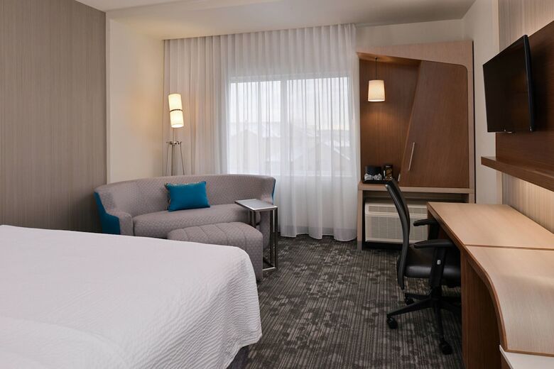 Hotel Courtyard By Marriott Toledo North