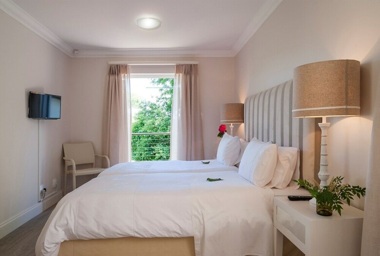 Bed & Breakfast Albarosa Guesthouse