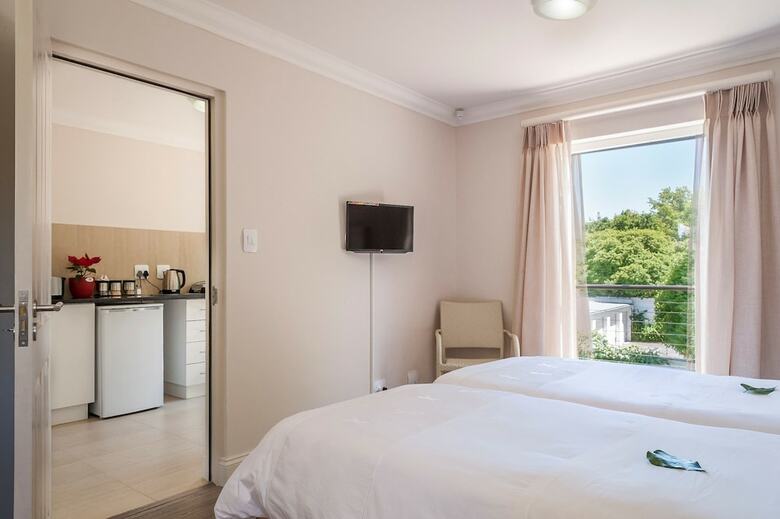 Bed & Breakfast Albarosa Guesthouse