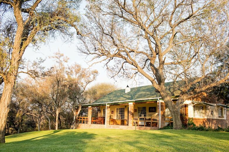 Woodlands Stop Over And Lodge