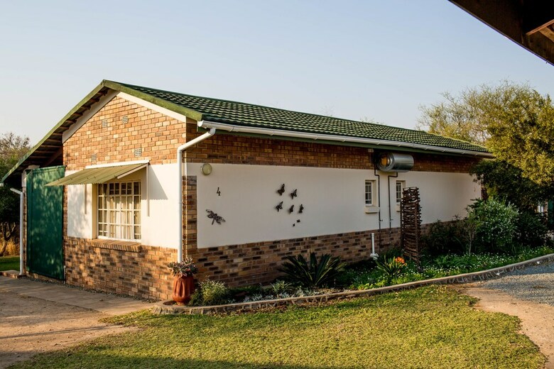 Woodlands Stop Over And Lodge