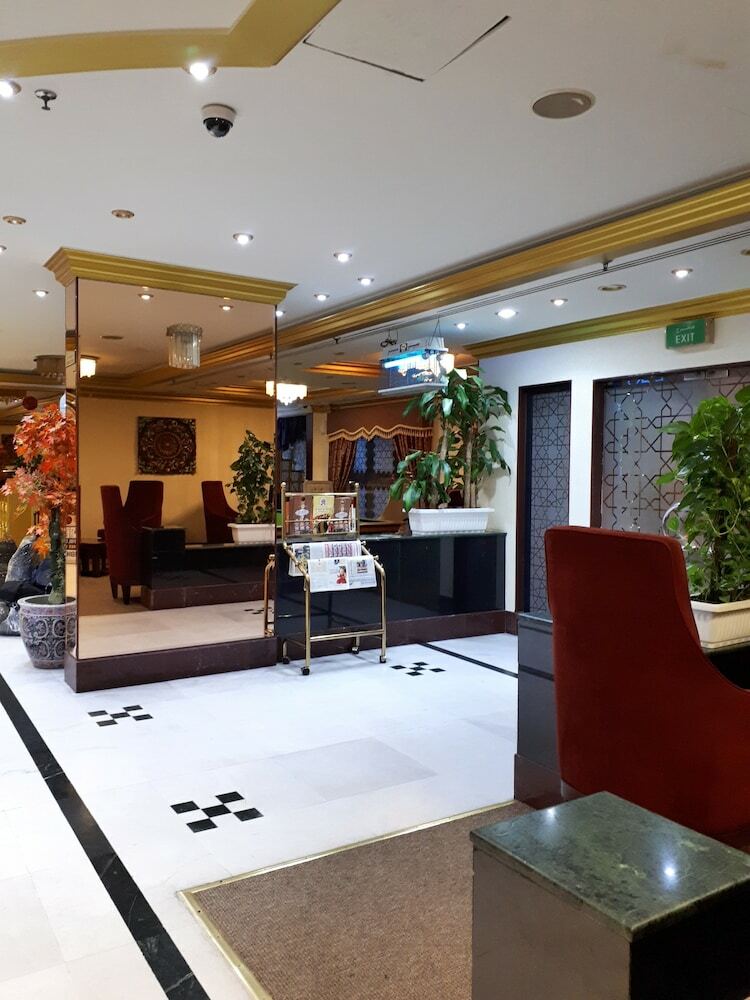 Royal Garden Hotel