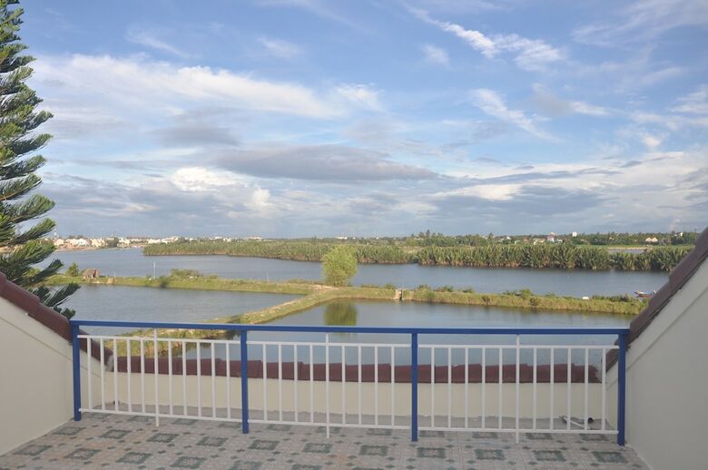 Bed & Breakfast Tra Que Riverside Homestay