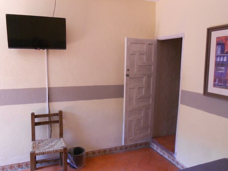 Hotel Parrokia