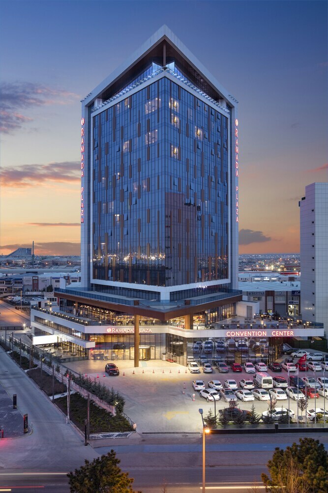 Hotel Ramada Plaza By Wyndham Konya