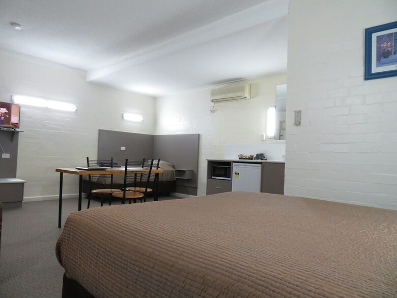 Motel Bishops Lodge Narrandera