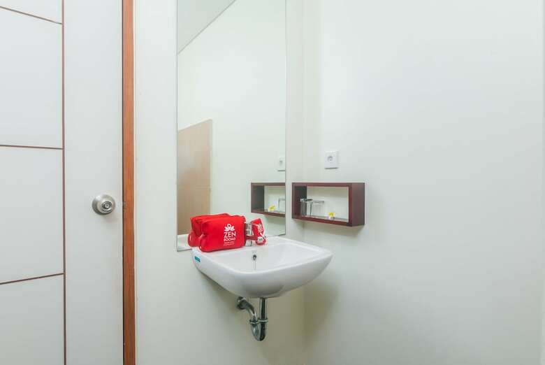 Hotel Zen Rooms Seminyak Mertanadi