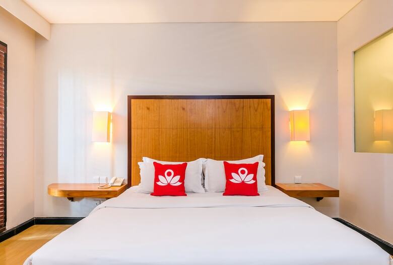 Hotel Zen Rooms Kuta Beach Poppies Lane