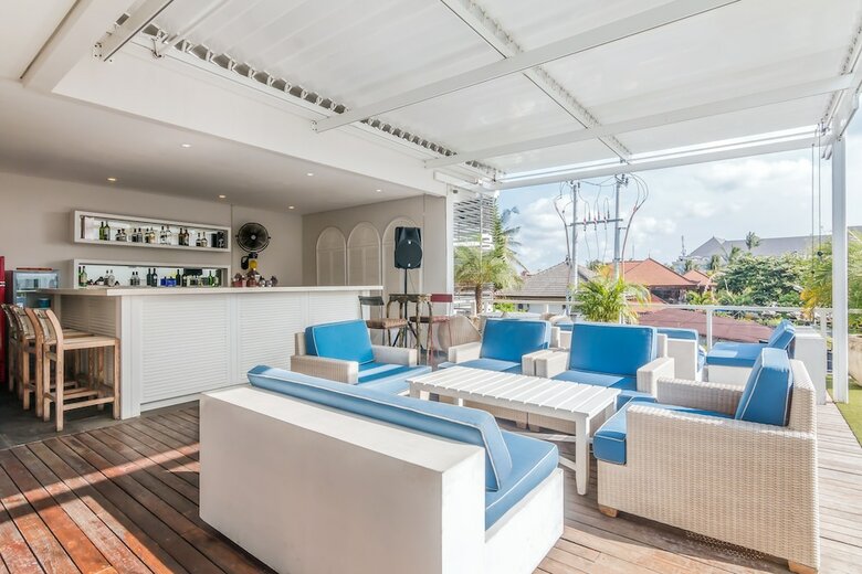 Hotel Zen Rooms Kuta Beach Poppies Lane