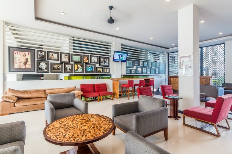 Hotel Zen Rooms Kuta Beach Poppies Lane