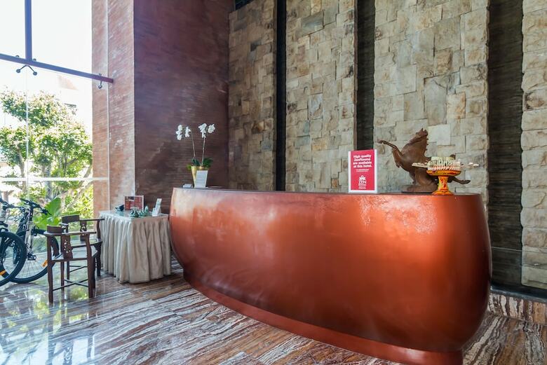 Hotel Zen Rooms By Pass Ngurah Rai Suwung