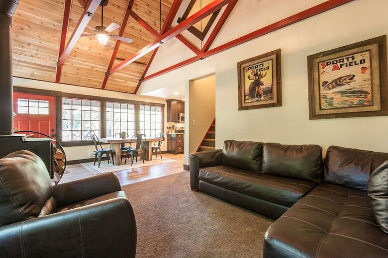 Cabana Hideaway Above The Stream