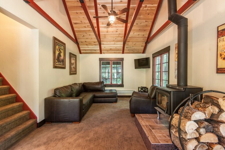 Cabana Hideaway Above The Stream