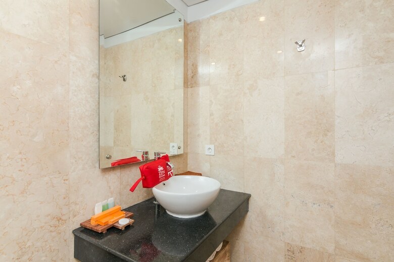 Hotel Zen Premium Seminyak Drupadi 3