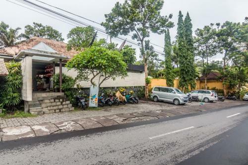 Hotel Zen Rooms Ubud Penestanan 2
