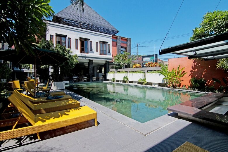Hotel Zen Premium Padma 2 Legian